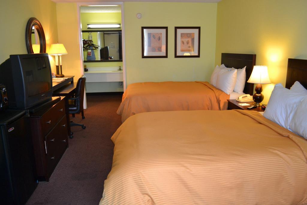 Clarion Inn Brunswick Zimmer foto